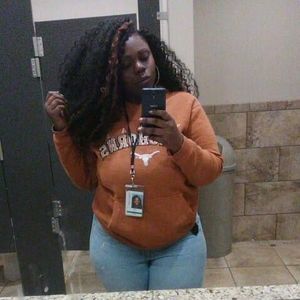 Meet your Posher, Kierra